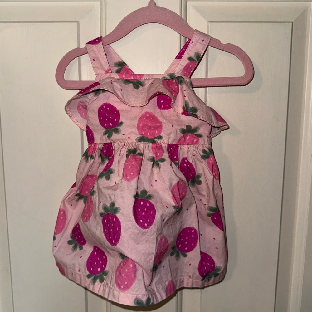 Carters 6M 🍓dress with hat!